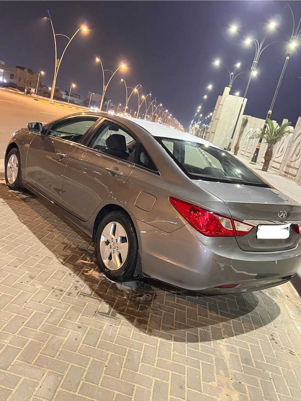 السلام عليكم
ياالله وين اليدور جديد. 

ادوات متوم طبق الاصل 

سوناتا موديل 2014 

السيارة بانزين بانزين 

كصه جنطه 

تدفئة +تبريد وي السويج

باتري جديد 

مري شفط

تحكم استيرن جهتين

السيارة على البلاد

اللسعر 55وبيها مجال بسيط 

العنوان البصرة 

الاستفسار  ***********
