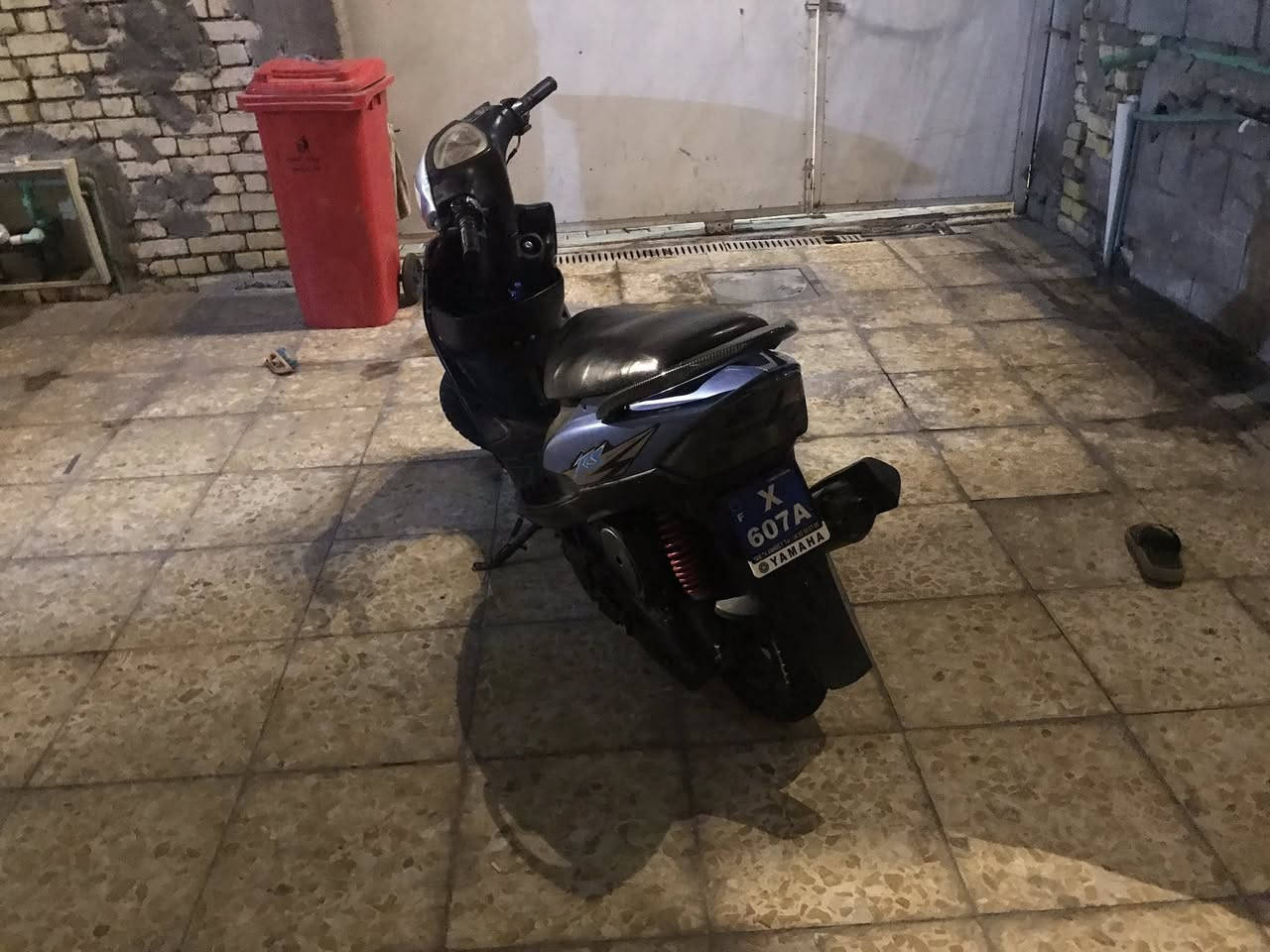 دراجه نضيفه مكينه خير من لله نكره سلف  مفتوحه المكينه    يرادلها ترتيب بل الكهربائيات   بوشه 49    مكاني ياسين خريبط ***********
