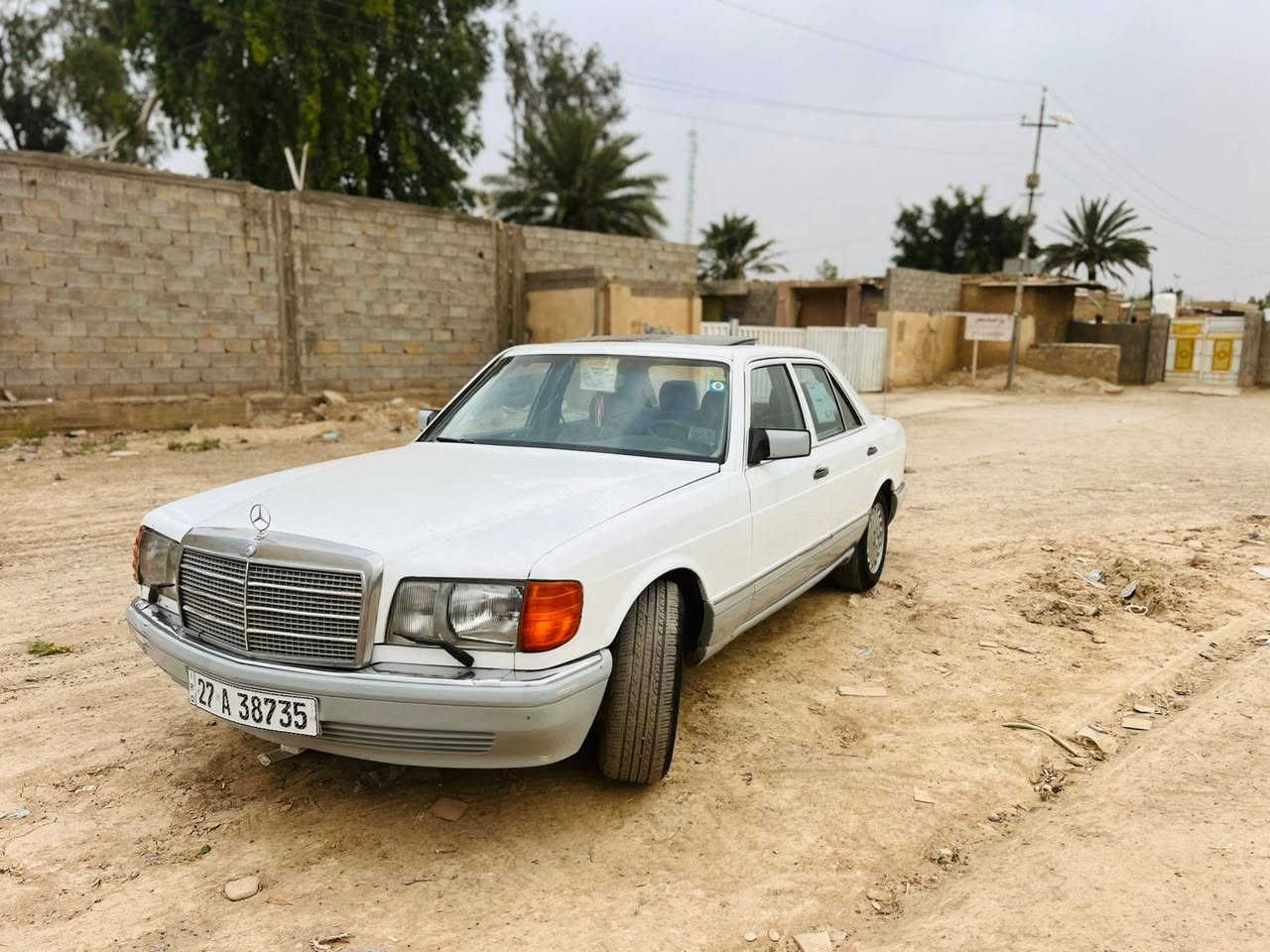 السلام عليكم سياره جامبو للبيع ومراوس  موديل 85 باب قصير تبريد ويسوي تخم تاير حداديه 80%100 بالميه ماكينه وكير كفاله ثنين ونص كشنات كهرباشغالات جام كهرباي سياره من دعميه الدعميه كهبياته شغاله سلايت شغال طكتين لايت زنون اصلي ريل كهربا ويه مسجل هزه الحد سبعه وعشرين رقم نكليزي بسمي تحويل مباشر مشروع وطني رقم ذي قار قواعد دبلات على البلاد سياره كامله الخير مكانه بغداد  سعره 60وبيه مجال ***********
