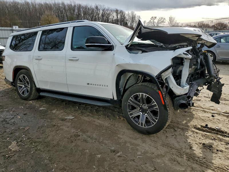 سلام عليكم 
جيب واكنر سيريس 2
موديل 2024
الضرر كما موضح 
سياره خواتها سعرها ٤ ونص 
هاي سعرها مطروح واصل يوسفيه 
عله كتاب الشهداء 
مع الرقم 
سعرها 140 
يعني عليك يضل فقط تصليح 
اي ستفسار هذا رقمي 
 بي وتساب *********** 
واذا معجبتك السياره صلئ عله محمد 
ملاحضه السياره شغاله 
سياره طالعه من امريكا
