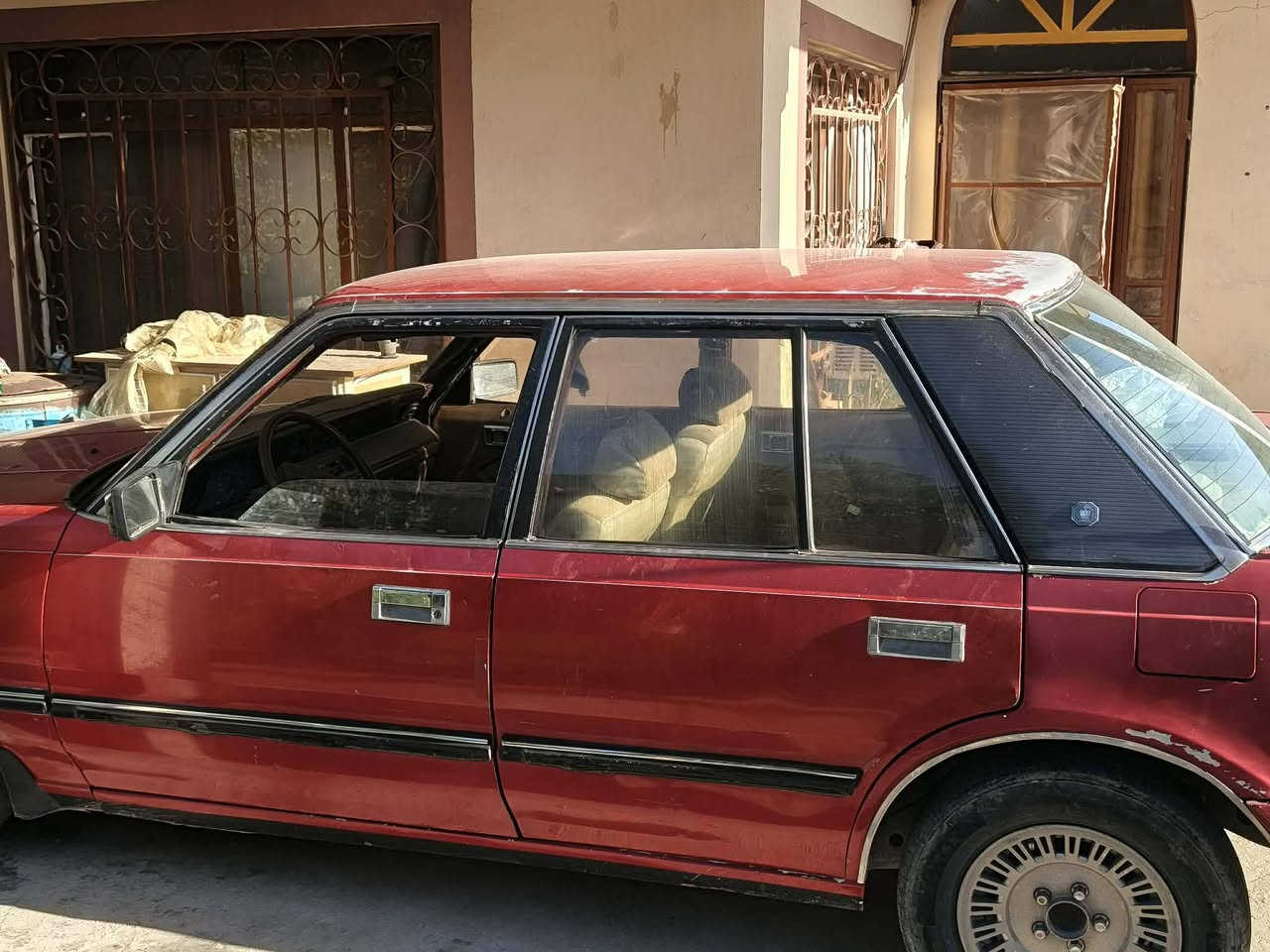 السلام عليكم
سياره سوبر موديل 1985 گير محرك بطه مشروع وطني سنويه جديدة رقم ديالة صبغ بلادي السعر 35بيه مجال
*********** مكاني كركوك
