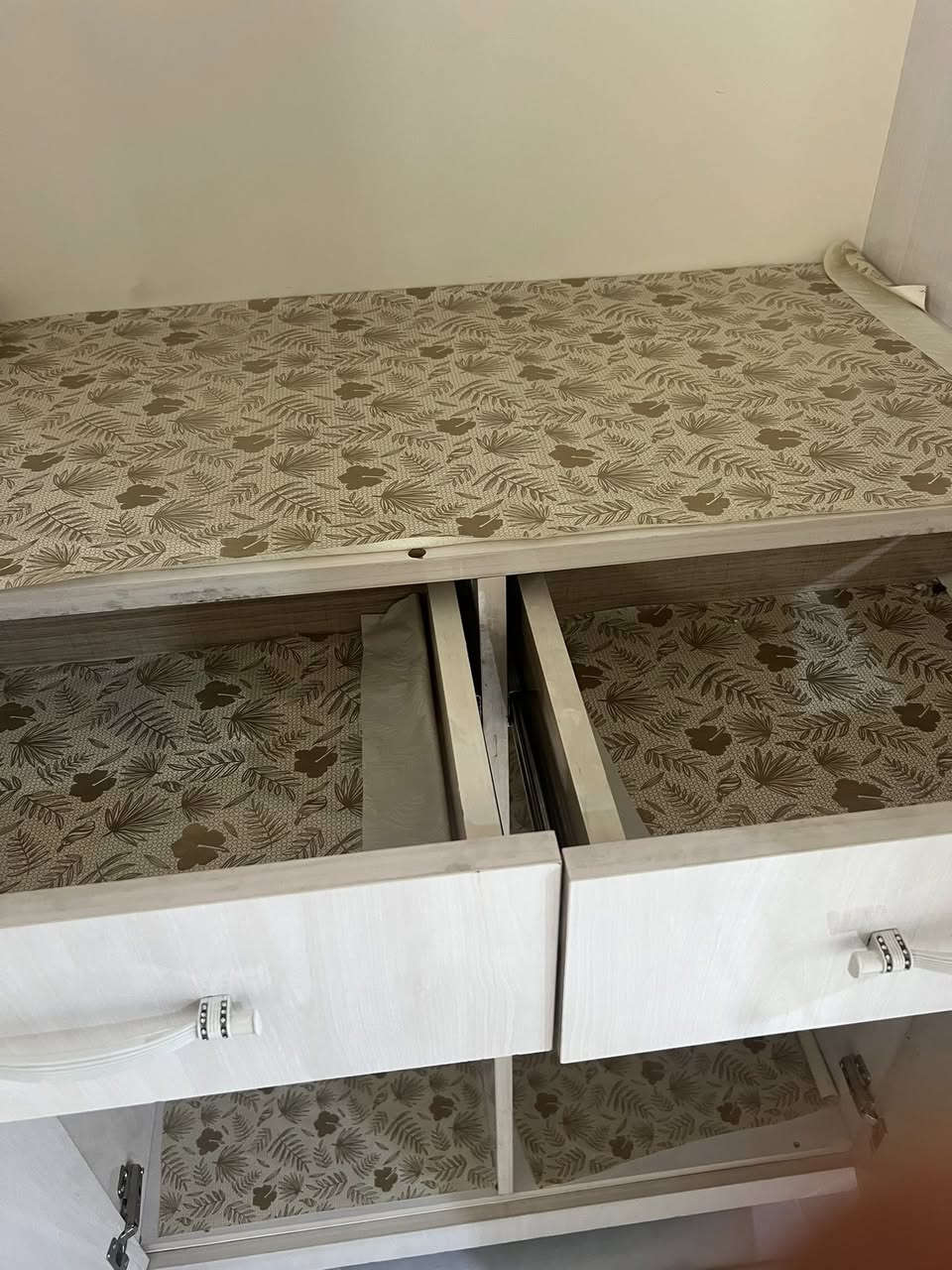 كنتور عدد  2 للبيع مع ميز تواليت العنوان اربيل ماموستايان


**إذا كنت صاحب هذا الإعلان وتريد حذفه لأي سبب، رجاءا أرسل رسالة إلى الدعم الفني**