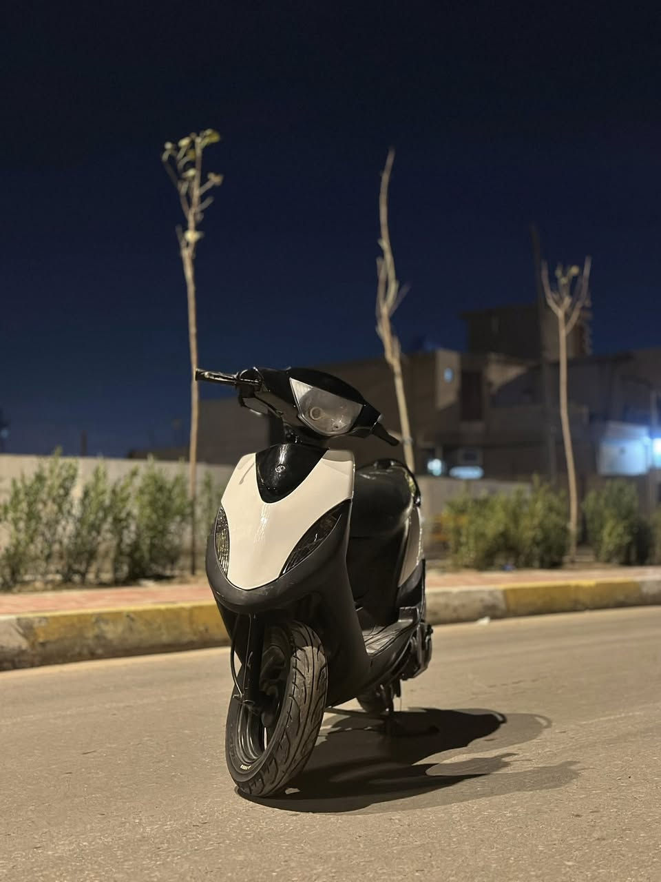 سلام عليكم ماكس عدله للبيع قبل سبوع مطلعه من الحمداني  دراجه رمبه كلشي شغال بيه من الكهربائيات و المحرك صافي سعره 950 مكاني كربلاء حي المهندسين  للستفسار عله هاذه رقم ***********
