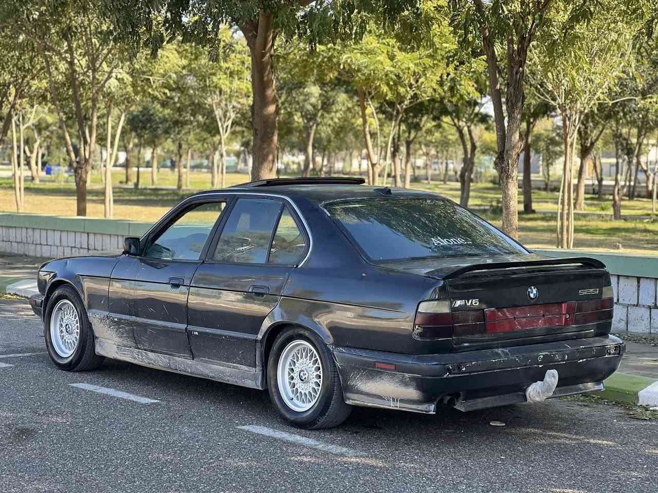 بۆ فرۆشتن
مۆدیل ٩١
بیلاد ٥٢٥
٢ جام كارەبا
سڵاید
تەبرید
لێدراوی نیە
ھەمو گیانی بەشەرتە نرخی ٤٨ 
***********
