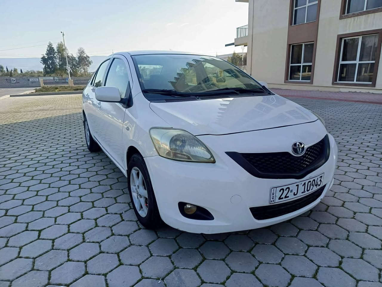 توێتا یارس مۆدێل2009
بێ لێدران،،بێ بۆیاغ،،،
ئۆتۆماتیک،،فول،A.B.S مواسەفات ،،ناوزەرد،،،،
تەبرید،،سارد،گەرم،،،
دەبڵ ئێرباگ،دەبڵ گێچ،،،
پێنج کەلە،بلاجیکتۆر،،
ویل کەپ،،باڵ،ئاوێنەکارەبا،،
(کارتی بەنزینی کرکوکی هەیە)،،،،
سعری 93 موعامەلە
***********
