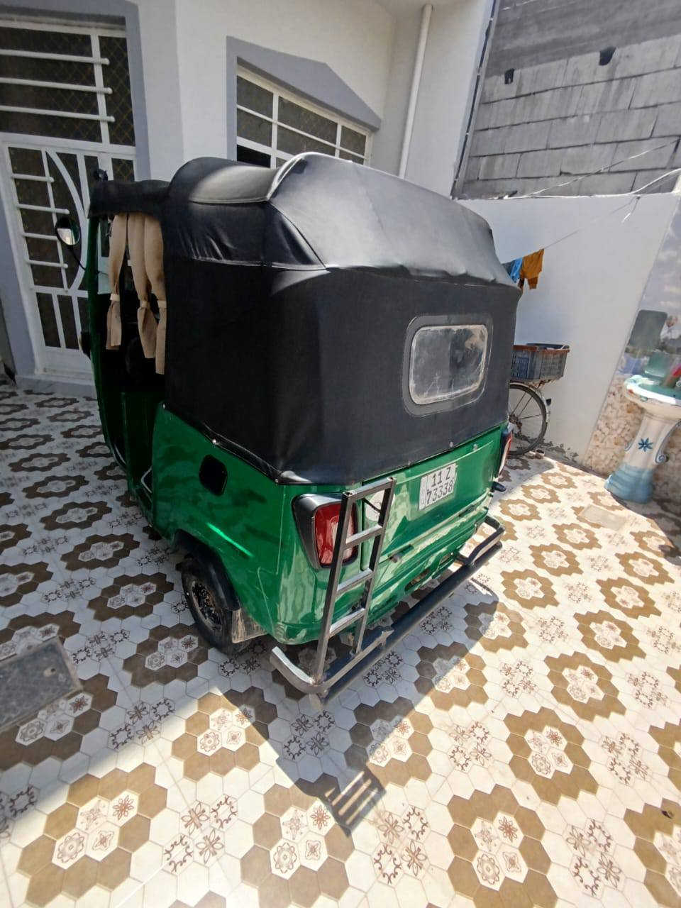سلام عليكم تكتك بياجو للبيع موديل 19رقم بغداد رقم صاحبها ‏‪***********‬‏ مكلف بل نشر

