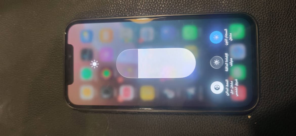 السلام وعليكم 
ايفون ١٢ برو ماكس للبيع الجهاز نضيف  80% دبل خط ذاكره ١٢٨ شاشه ثلاث خيارات  السعر ٤٥٠  وبي مجال الزوم مال كامره شويه بي اهتزاز يحتاج تثبيت ***********
