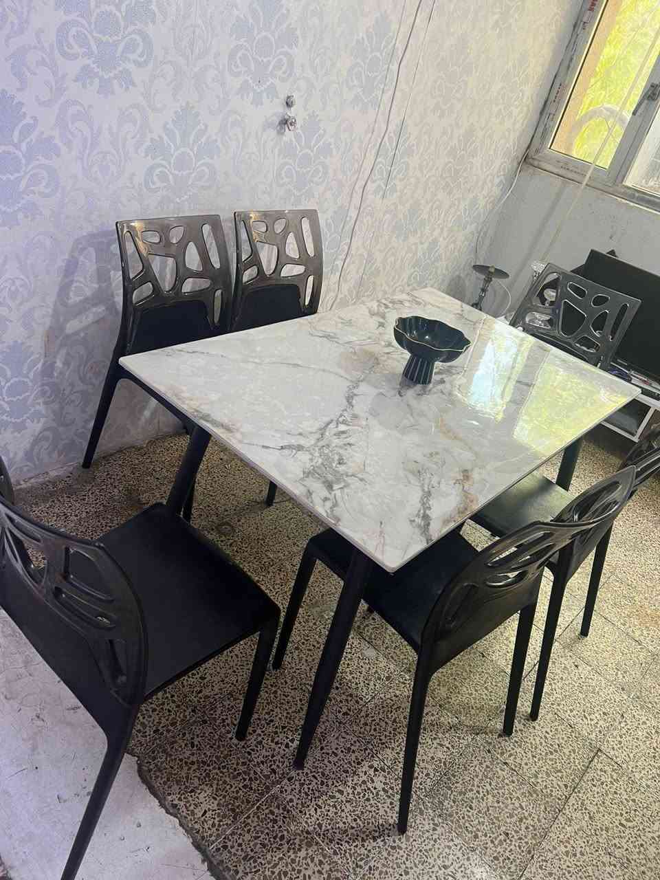 ميز طعام مرمر طبيعي نظيف وتخم ٨ مقاعد نظيف بدون ضرر


**إذا كنت صاحب هذا الإعلان وتريد حذفه لأي سبب، رجاءا أرسل رسالة إلى الدعم الفني**