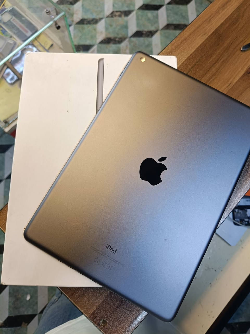 ايباد 9 للبيع نضيف ذاكره 64 الجهاز ع وضع الشركه مداخل صيانه كارتونه وغراضه كامله السعر 190 مكان بغداد
***********
