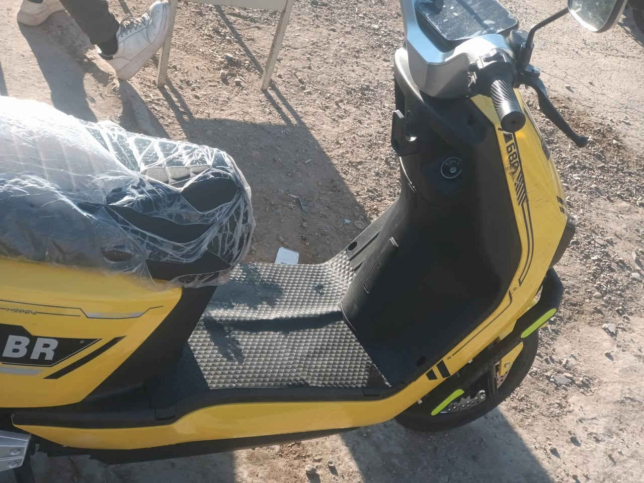 دراجه شحن للبيع ليثيوم 6 بطاريات وياه سويجات 2 وبصمات 2 موديل 2026 بعده جديده سعر 750 ولله ماخذه مليون و200 مكاني بغداد شعله رحمانيه ***********
