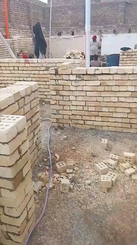 السلام عليكم وياكم اخوكم مقاول ابو حسن لبيوت المقاولات وعمل عنواننا بغداد اي استفسارذ***********
