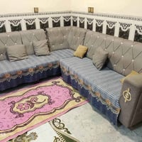 ديوان ١٠مقاعد ويا طبلة وسطية +مفرش+ كوشات سعر ٢٥٠وبي مجال 07703343251 ...