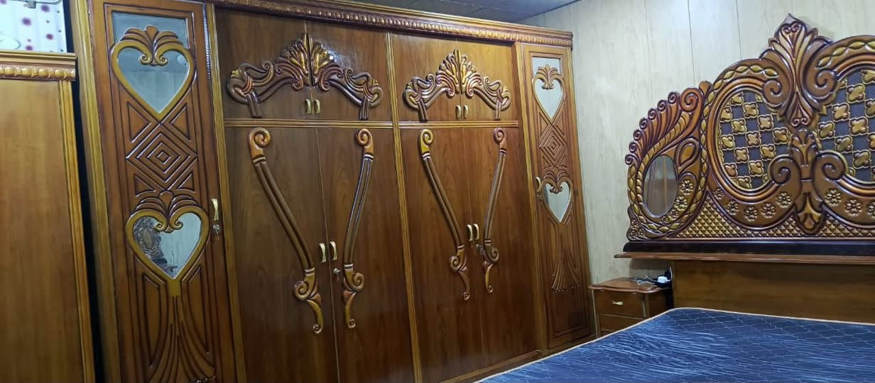 غرفه نظيفه للبيع بسعر مناسب  اتصال ***********
