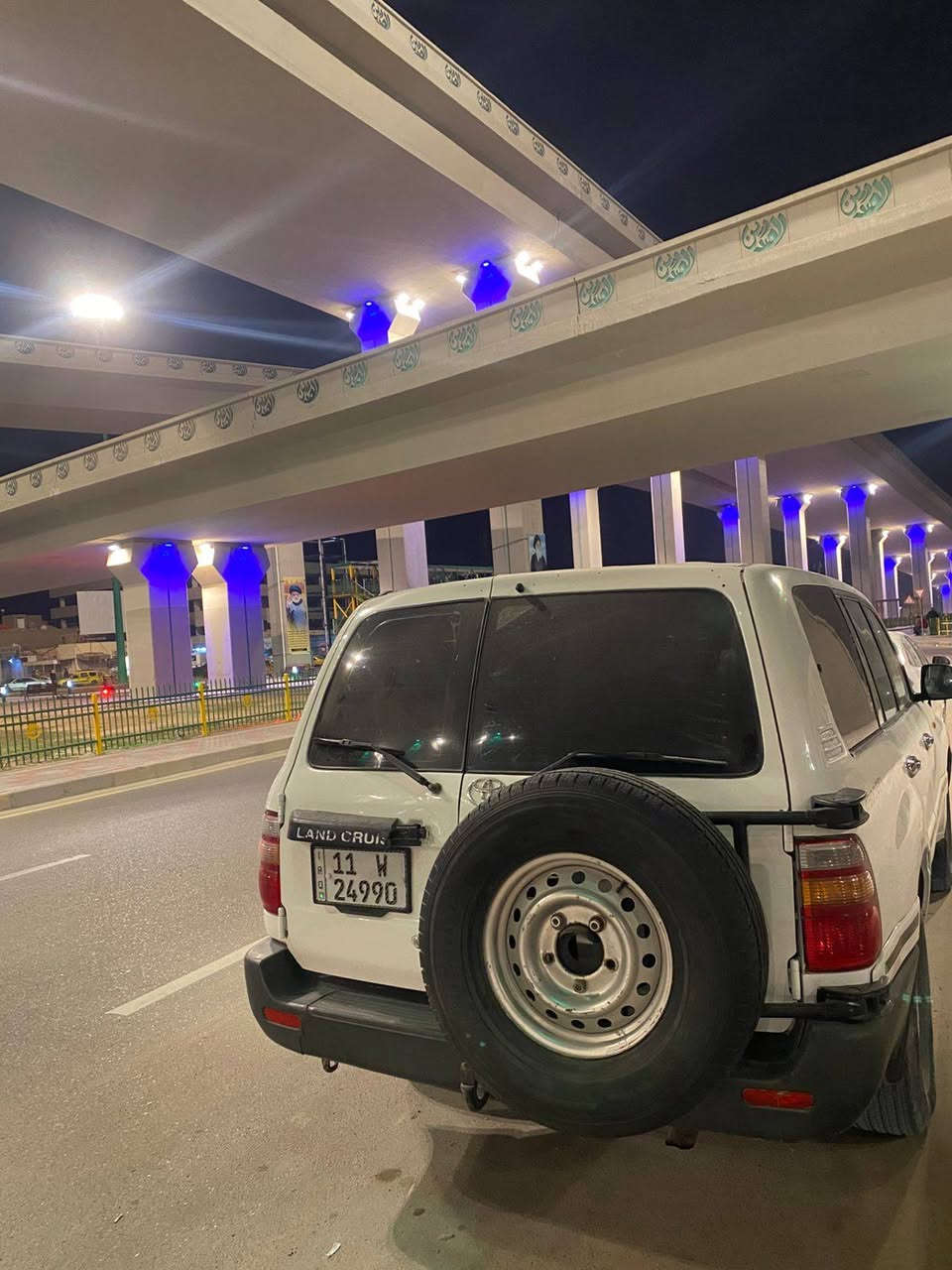 سلام عليكم
مونيكة لاندكروزر موديل ٢٠٠٤سيارة مكفوله من ظربه بيه حزام صبغ مكينه كير ححداديه اكسل كهربايات سياره على وظع شركه مامدل بيه شي رقم انكليزي بغداد سعر ١٢٨ رقم الجوال ***********
بيع مستعجل
