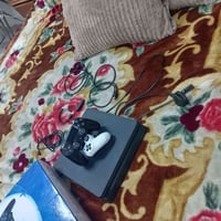 بلي فور • مهكّر • يدين اثنين