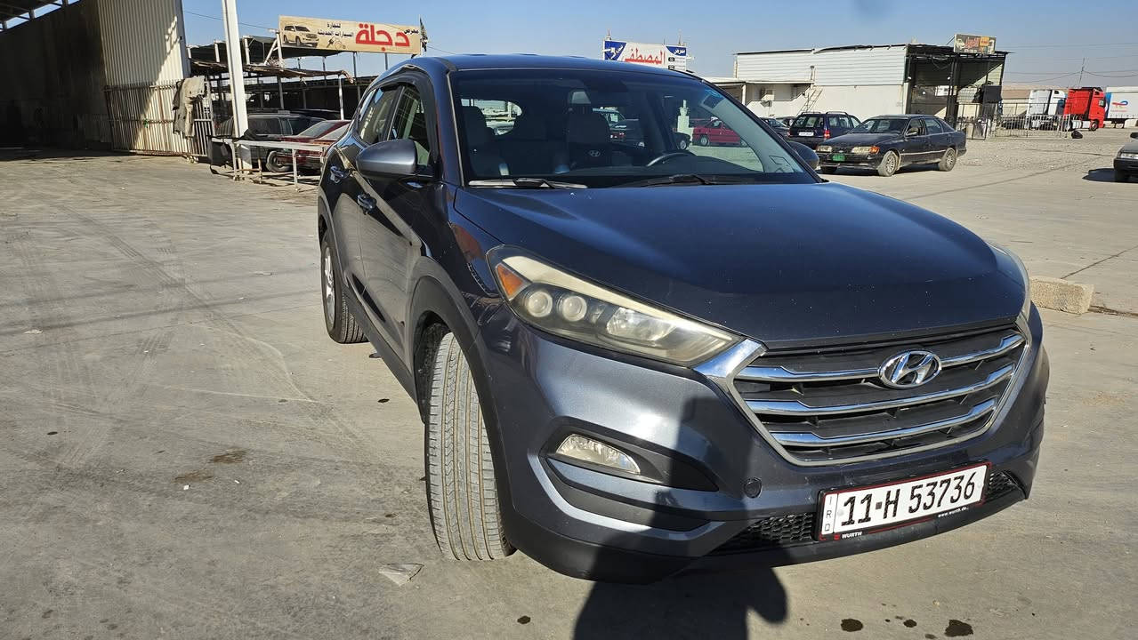 السلام عليكم
السلام عليكم
توكسون ٢٠١٨ امريكي 
٣ قطع فقط بدون دواخل 
سنويه هزه جديده 
بغداد مشروع وطني تحويل بكل محافظات 
نص مواصفات 
نظيفه بدون نقص نهائي
مكينه كير حداديه جديده 
ماشيه ١٠٠ الف ميل 
موصل حمدانيه 
سعر ١٤٥ وبيها مجال 
***********
