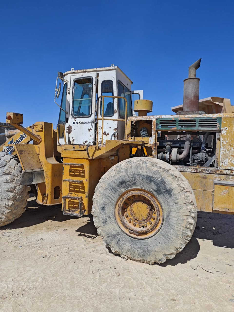 شفل لبيع داش ثري مكان نجف جاهز للعمل *********** السعر 150 ورقه حجم 90
