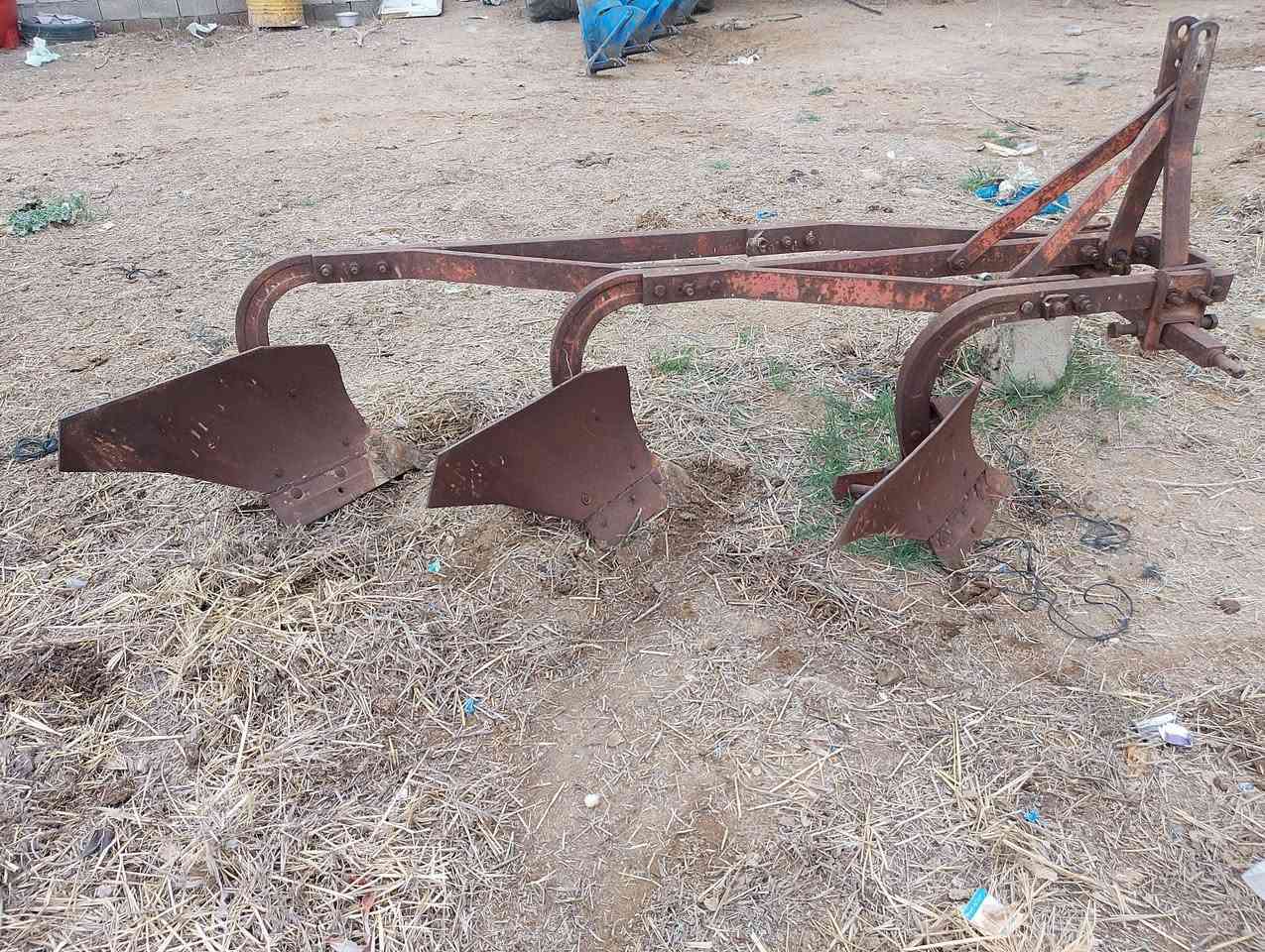 السلام عليكم فدان للبيع جاهز للشغل حجم 12 ***********
