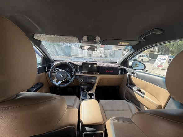 السلام عليكم 
سبورتج 2019 شكل 20 خليجي للبيع 
السيارة مواصفات العادية والمعروفة 
السيارة جديدة ماشية 43  الف فقط حقيقي
السيارة بيهة بارد صغير الباب الخلفي 
وهلال الجاملغ امامي
وباردين بلصندوك
السيارة ممشاهة حقيقي 100/100 ومكفولة غير الي كلتة 
رقم بغداد الجديد بأسمي سنوية جديدة تحويل مباشر ثاني يوم 
السعر 191  وبيهة مجال بسيط
مكان السيارة شارع فلسطين 
للاستفسار 
***********
