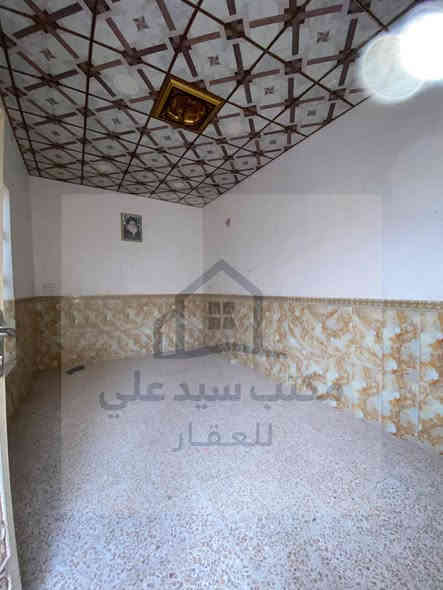 بيت للأيجار 100م حي النداء شارع جامعة الكفيل ✅✅
يحتوي على غرفه وصاله ومطبخ واستقبال 
سعر الايجار 250 الف 💸 🤑 اي استفسار التتصار برقم وكولو من طرف ام اسيل امانة الله ورسوله لتعبرون اسمي مانة ابو فاضل العباس لضيعون حقي اكدو عليه ‏
‏‭0777 987 8770‬ سيد مقتدى 
*********** سيد زين
