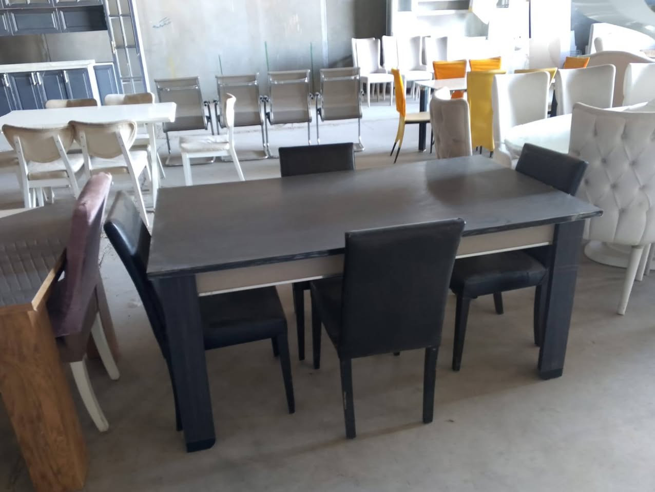 بالة منزلية باسعار مناسبة
ميوزة طعام 
تخم ملكي نضيف 
للاستفسار مراسلة الصفحة او الاتصال على 
‏‪0771 435 2864‬‏
او ***********
