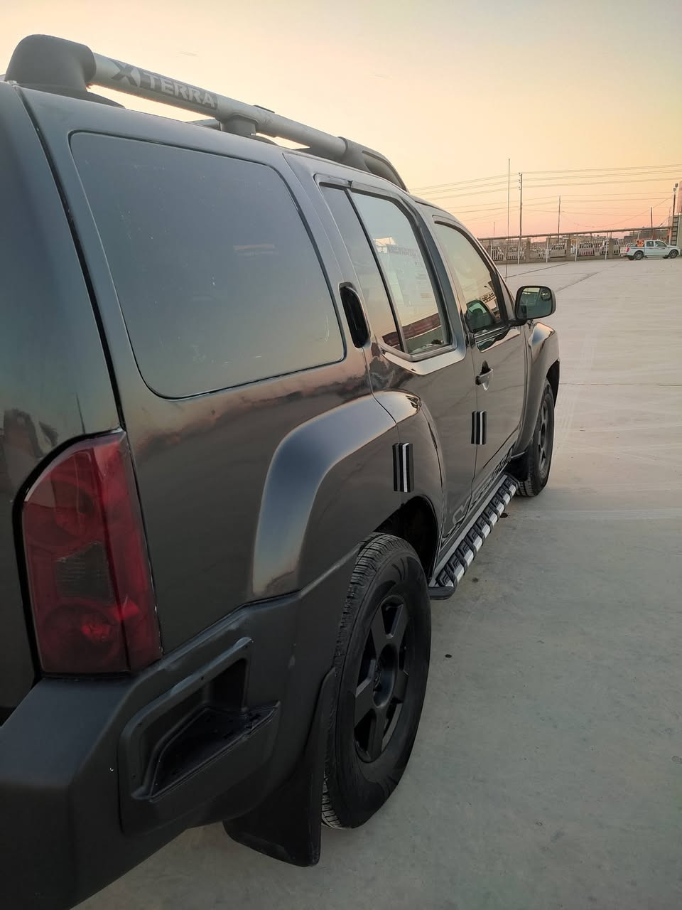 اسلام عليكم
للبيع نيسان اكستيره موديل 2007 رقم بغداد 

تحويل ثاتي يوم صبغ عام جماليه 

مكينه كير كفاله  سنتر لوك ريمونة تخم تاير 

شرط سياره احله من الصور شراي يتصل او خاص

سعره  ***********
