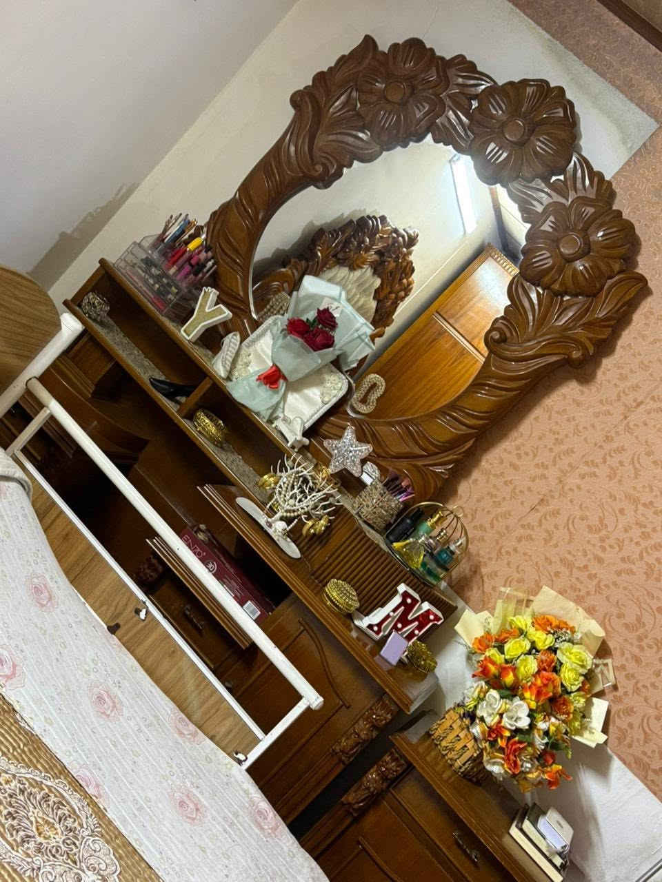 غرفه نوم اخو الجديده مستعمله قليل
خمس قطع 📍سعر اخو البلاش 
للاستفسار  الاتصال

‭0771 696 2314‬
