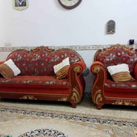 تخم للبيع تخم يحتوي على عشره مقاعد تخم    نظيف كلش وجديد سعر 550 رقم 0...