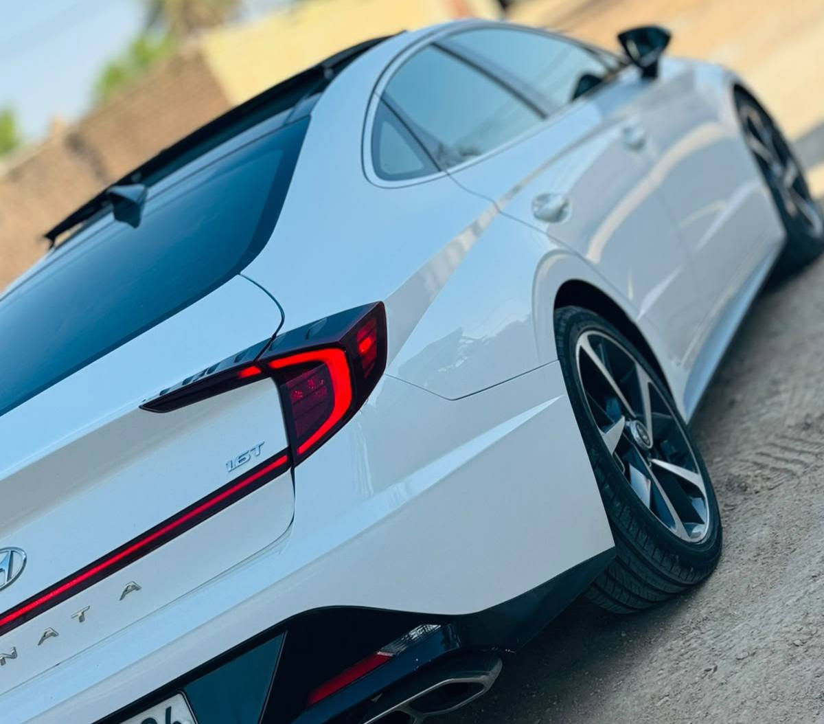 سوناتا 2023امريكي
رقم اربيل انكليزي تحويل ثاني يوم 
بانزين 
بيها جاملغ الخلفي صبغ وقبق الجنطه فقط
كفاله من شخوط ولبارد
فول مواصفات 1/1
بانوراما
بصمة
تشغيل ع بعد 
كامره 
شاشه 
حساسات 
رادارات
اشاير بل مري
دخول ذكي
محرك 1.6تيربو 
 كير مكينة حداديه كارتون
مكاني الديوانية
السعر 170بيها مجال 
الرقم ***********
