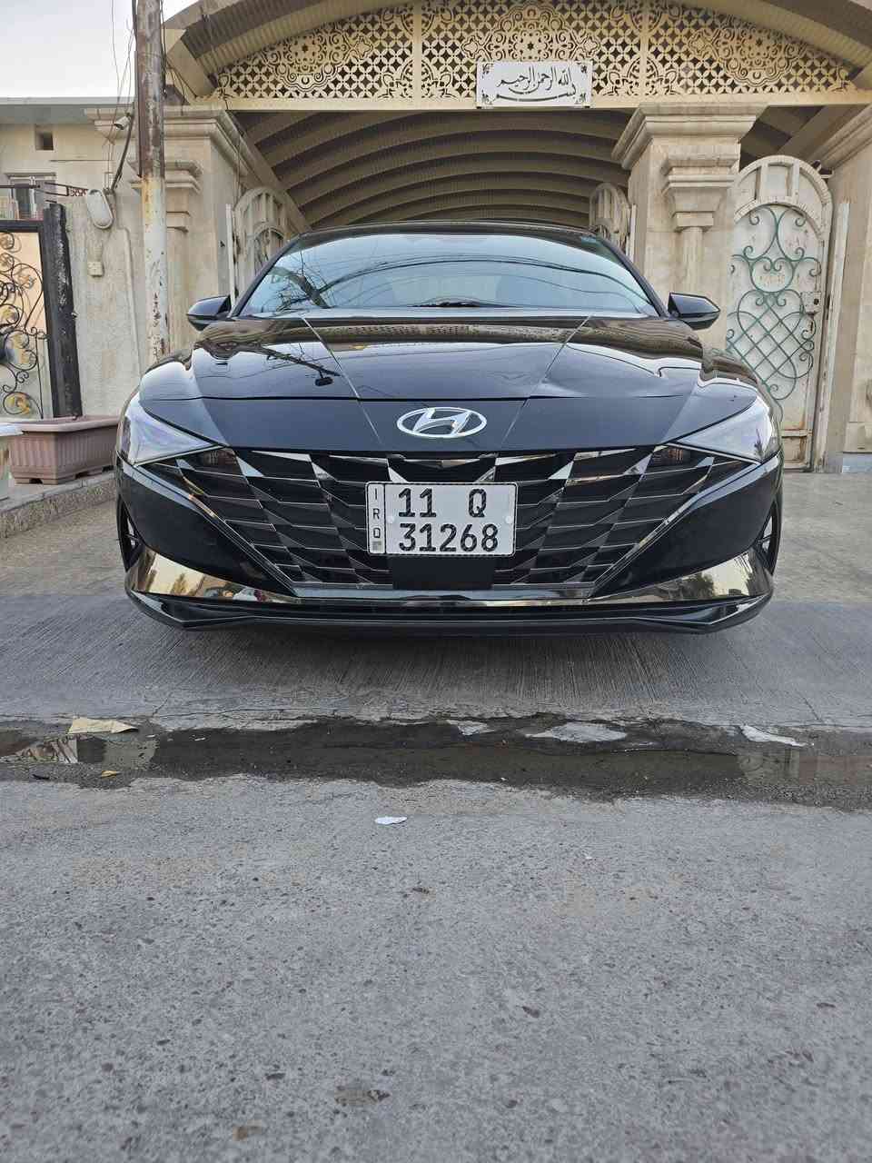 النترا لمتدد هايبرد  موديل 2023
لون اسود  
فول1/1🔥🔥

رقم بغداد بأسمي 
ماشيه 25 

بدون صبغ وبدون تكحيل فقط تبديل دعاميه وبنفس اللون . 
ايرباك فقط الدركه وراجع سستم 

(بارد اقل شبر بالجاملغ  / بارد بالبنيد وماسويته موضح 

مكفوله من الشواصي والدواخل 

 مواصفات لمتد limited
١-بصمة تشغيل ابواب وصندوك. (بصمة ابواب لمس) 
٢-فتحة سقف ( سلايد روف ) 
٣-محرك 1.6
٤-كاميره  خلفية دوارة
٥-رادارات 360 درجة ( امامي جانبي خلفي ) تمنع التصادم الامامي والجانبي والخلفي
٦-التحذير عند فتح الباب 
٧-تحكمات ستيرن 4 جهات 
٨-دشبول شاشة 4 وضعيات للعدادات
٩- 3 وضعيات قيادة ( عادي سبورت ذكي ) 
١٠- مثبت سرعة ذكي ( التحذير عند مغادرة المسار )
‏١١-Auto Hold التوقف لفترات قصيرة
١٢-الهاند بريك بصمة
١٣-شاشة بلازمة حجم كبير لمس تدعم نظام الابل كار بلي والاندرويد اوتو بدون كيبل يربط التلفون واير ليس و GPS  
١٤-شحن واير ليس 
١٥-ويل كب ١٧ مميز 
١٦-نظام الصوت Bose عدد السماعات 8 
١٧-تشغيل عن بعُد 
١٨-اشاير بال مري
١٩-اضواء ترحيب عند الاقتراب 
٢٠-لايت لد 3 عدسات وسكنات لد 
٢١-كشنات جلد السايق كهرباء 
٢٢-نقطة عمياء
٢٣-تدفئة/ تبريد بالكشنات
٢٤- لد متغير الالوان 12 لون على طول الدشبول
٢٥- كير اوتماتيك و S عادي
٢٦-تحديد مسار وقيادة ذاتية  ورادار امامي 
٢٧- مانع انزلاق . KMHLN4AJ1PU045573
العنوان بغداد العامرية *********** 
السعر 152 ورقه
