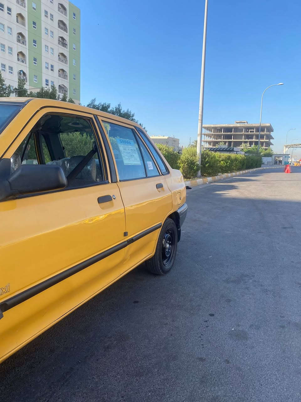 السلام عليكم
سايبا ٢٠١١ مكفوله 
كير مكينه تبريد ثلج حداديه كلها جديده 
شواصي بلاد السياره كلها جديده 
مدوشمه دوشمه عام ترايك وين متريد 
كهربائيات كامله 
السياره ماشالله كلها جديده 
مصفره هيئه وغرامه وب اسمي 
عنوانها بغداد الجديده
***********
