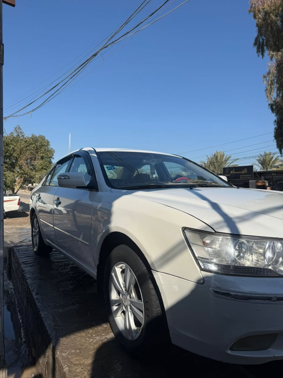 سوناتا خليجي ٢٠١١ 
رقم بغداد 
محرك ٢٤٠٠
فول مواصفات
جاملغ عكس السائق مرشوش فقط لا غير 
منظومة غاز جديدة 
السعر  140$ . وبيها مجال بسيط
سنوية 2030
رقم الهاتف 
*********** الاثير 
*********** كورك
