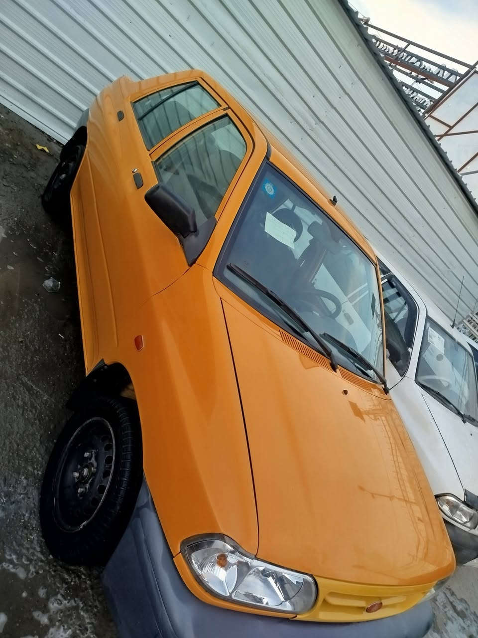 سايبه 2023على وضع الشركه برغي مامفتوح بيهه  مكلف بلنشر ماشيه 40الف مصفره هيه  الشراي يتصل ***********
