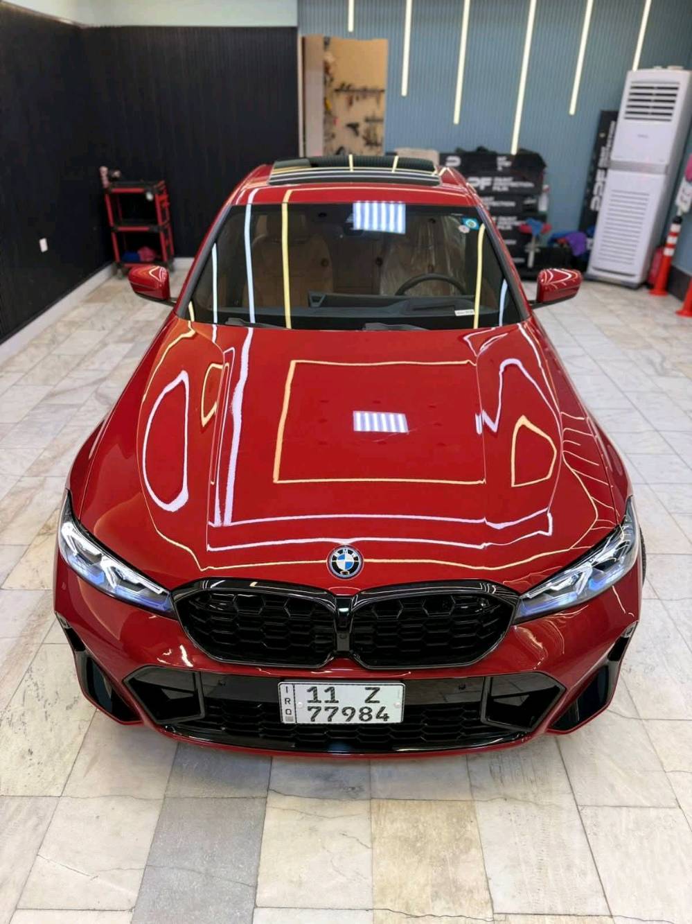 السلام عليكم
للبيع BMW 330e موديل 2024

فول أعلى فئة بالمواصفات
محرك 2.0 توين باور تيربو  292 حصان والعزم 420 نيوتن

السياره تعمل بنظام (البنزين + هايبرد + كهرباء) اقتصادية جداً
مع امكانية شحن السيارة بالكهرباء تقطع مسافه من 30 الى 45 كيلو 

ماشيه 27 الاف كيلو فقط

1.نظام الأوتو بارك (ركن السيارة بدون تدخل السائق) 
2.نظام البارك إسيست (امكانية ارجاع السيارة بالكراج تلقائي)
3.كامرات 360 درجة عدد 4 محيطيه 3D
4.فتحة سلايد روف
5.داتا شو Head Up Display (يعرض بالجامه الامامية)
6.نظام صوت فاخر Harman/Kardon Logic 7
7.شاشة كبيرة متصله خاصه بموديل 23 و24
8.فتح الصندوك بالقدم 
9.لايت ليزر اصلي داينمك
10.كشنات جلد لون جملي Camel + الكشنات كهرباء وخزن ميموري 
11.تدفئه بالمقود والكشنات
12.تصعيد وفتح الزجاج بالبصمه
13.حساسات امامي خلفي جانبي
14.اضاءة محيطية متغيرة الالوان
16.نظام تعتيم بالمري Auto Dim
17.شفتات بالمقود
18.شاحن تلفون وايرلس
19.نظام الترحيب عن الاقتراب من السيارة
20.ابل كار بلي وايرليس
21.رادار امامي
22.رادار النقطة العمياء
23.رادار الخروج عن المسار

ضررها جاملغ خلفي ونص الجاملغ الامامي
جميع الايرباكات سليمه

السعر 300 ورقه
مكان السيارة بغداد
***********