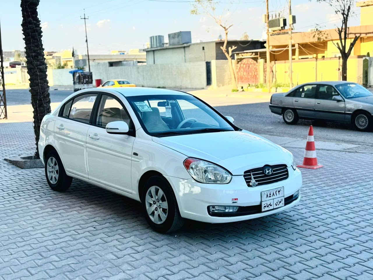 اكسنت خليجي موديل 2011 

مكفوله من الحادث والتبديل
 فقط نص باب خلف سايق 
وهلالات خلفي صبغ بدون دواخل

ترايها حيل حلو سيارة جاهزة

للبيع نقد فقط :::
السعر 95 وبيها مجال 
محرك 1600 cvvt
كير اوتماتيك 
صدر جديد
تايرات جديده
تبريد و تدفئه شغال 
كهربائيات كلها شغاله 
جام كهرباء 
مرايه كهرباء
اشاره بل مرايه 
داخل لونين 
باتري جديد 
ماشيه 210 الف كم 
سنتر لك 
مرايات كهرباء

(مكاني كركوك دةروازه )

***********
*********** واتساب
(السعر 95 ) وبيها مجال كركوك, العراق
