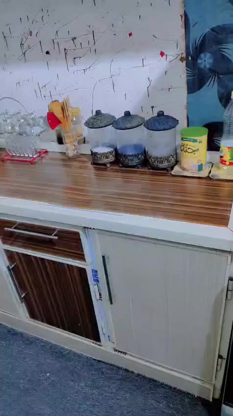 كاونتر المنيوم السنكي مرمر كل ضرر مابي السعر 300وبي مجال تلفون /***********
