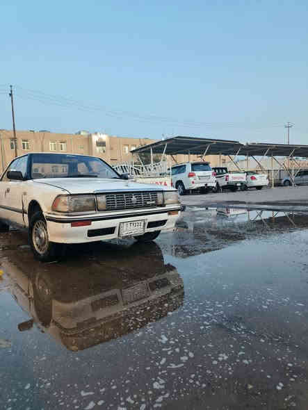 هارتوب 91
سياره كير ومحرك خير من الله 

السعر ٢٧ وبيه مجال بسيط 

الأتصال ***********
