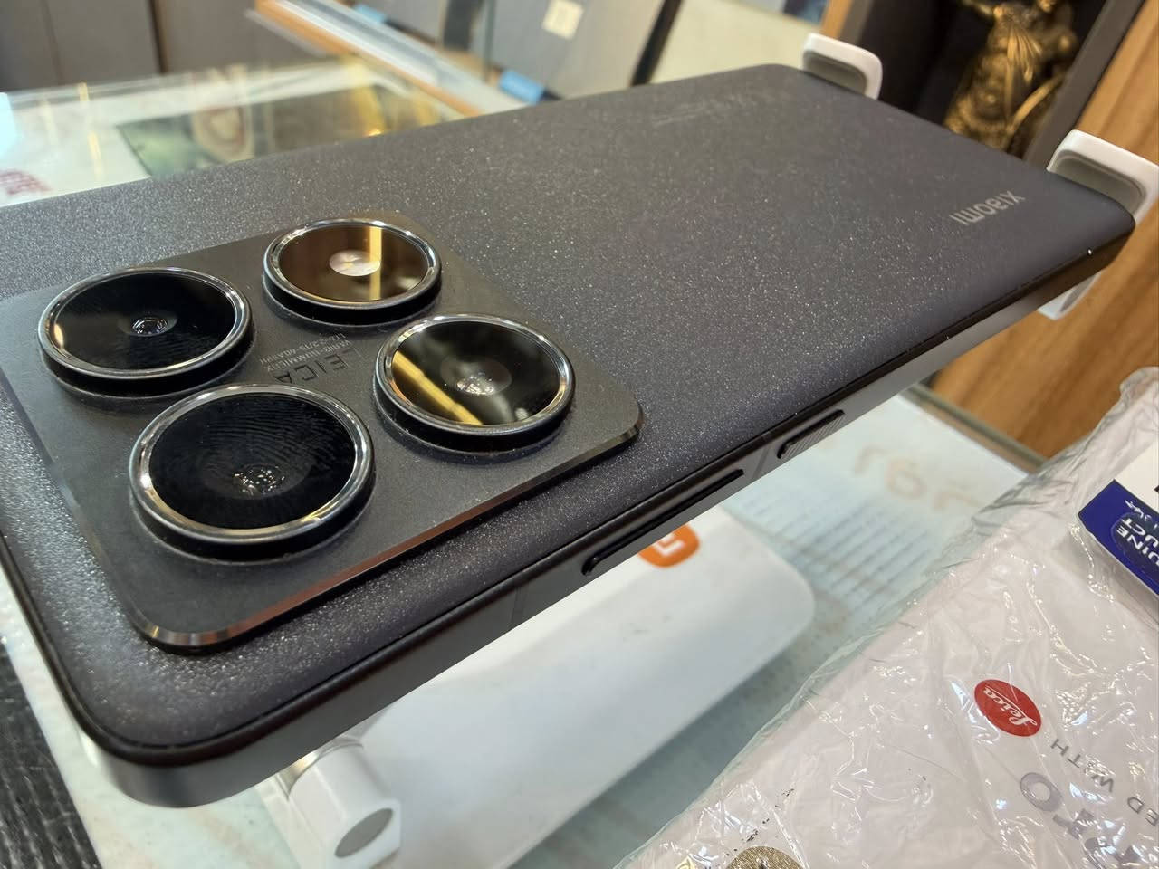 شاومي
بوكو X7 برو ذاكرة 512 نظافة 100‎%‎
شاومي 14 T برو ذاكرة 512 نظافة 100‎%‎
جميع الأجهزة ضمان 
يوجد خدمة توصيل جميع للمحافظات 

رويال للاتصالات
بيع وشراء الاجهزة الجديدة والمستخدمة
جميع الاجهزة الموجودة لدينا ضمان حقيقي 48 ساعة
الديوانية شارع المصورين شارع مصور سومر 
للتواصل الاتصال
 ***********
