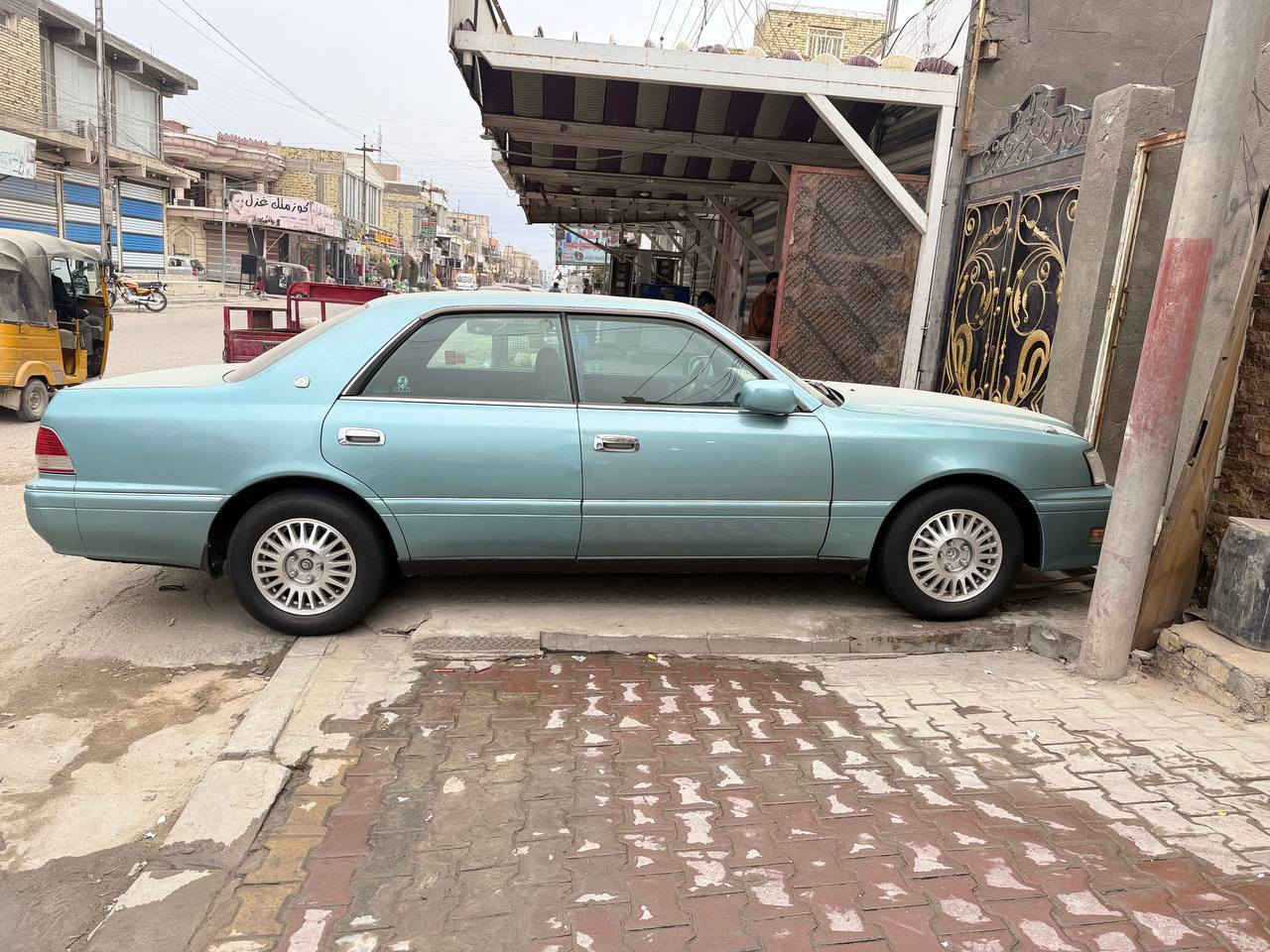 راس ثور فلات مديل 96 سيارة جديدة وحلوة ومكفولة من لكصة ونقل جثة سنوية 28 مكان سيارة ميسان العمارة راعيهة الشرعي موجود بل عمارة رقم ابو سيارة ***********    *********** ما متواجد ع فيس اني مكلف بنشر الاستفسار التصال على احدى الارقام
