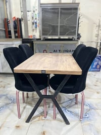 ميز طعام خشب • ٤ كراسي • ٦ كراسي