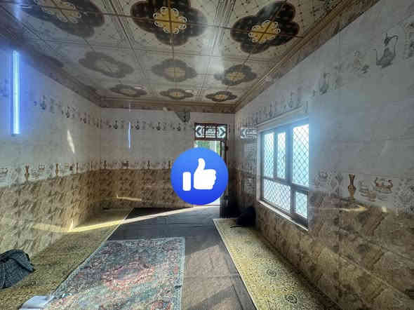 السلام عليكم بيت للبيع ركن طابو زراعي قرب السده قريب على جسر جامعه تكريت المكان صلاح الدين قضاء العلم الحاوي 
 عل تبليط. مباشر المساحه 725 متر شرط التحويل بيت 2 غرفه نوم ربعه هول موزع مطبخ حار بارد حديقه واسعه صحيات خارجيه سقوف كامل بس تجي تكعد مدارس قريبه ومركز صحي وماء وكهرباء ومكان نفه وحلو 
الشراي يتصل لاتعامل بل تعليق رجاء اتصل وتعال شوف وتدلل 
السعر 75 وبي شوي مجال قليل ***********
