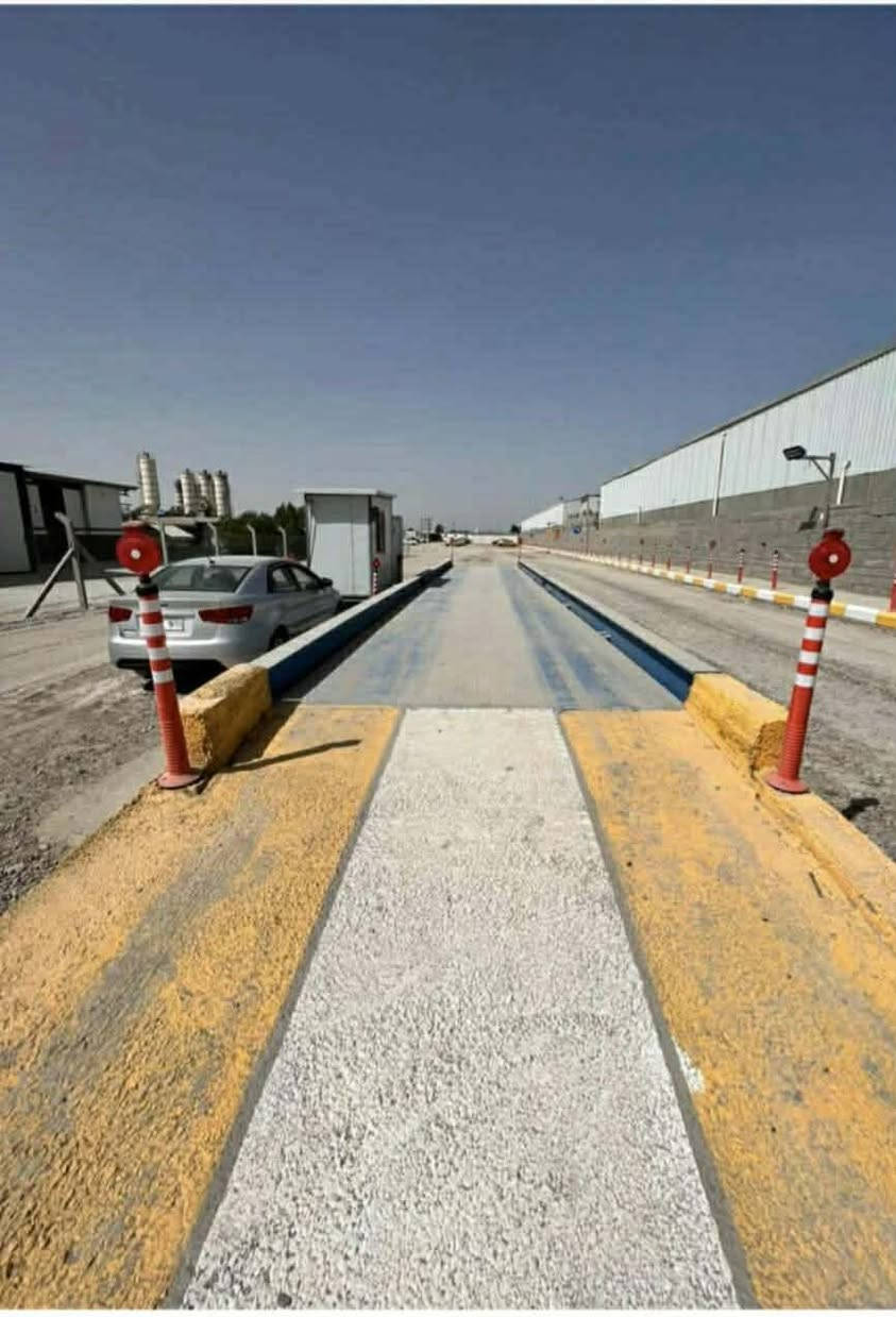 إلى كافة الاخوة الصناعين توفر لدينا موازين مختلفة الاحجام والأوزان والاطوال للاستفسار  الاتصال رجاء واتساب *********** العادلي للموازين الجسريه من حمل طن إلى 120 طن مع توفر كافة الاجهزة والحساسات
