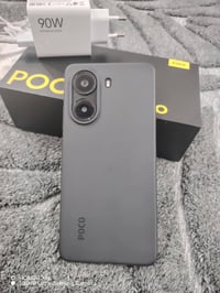 بوكو x7 برو ذاكرة 512 مع رام 12 +12 افتراضي البطارية       6000mAh الش...