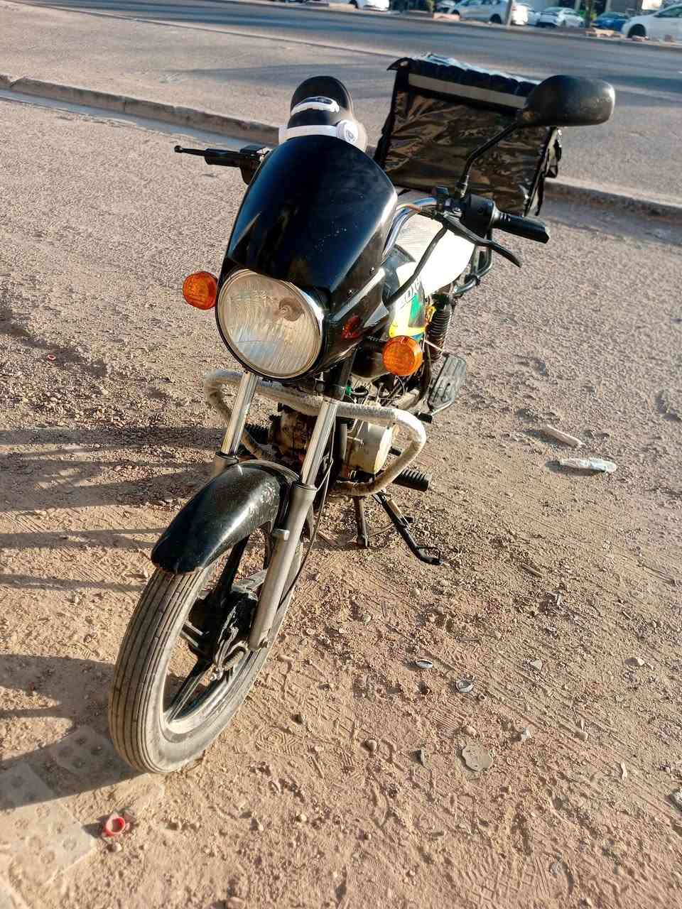 دراجه بوكسر كلاسك 21اوراق ضايعه دراجه تمشي شغل رايدلها تجفييت ترتيبات اما تعوفها ع وضعيتها متوكف ابد تيرات دبلات كابريتر بلك بريكات دوسات ستندات كلها جديده ودراجه كلجاتها نضيفه خير من الله
مكانها بغداد حي عامل 
***********
*سعر
600بيها مجال كلش بسيط 
دراجه بوكسر كلاسك 21اوراق ضايعه دراجه تمشي شغل رايدلها تجفييت ترتيبات اما تعوفها ع وضعيتها متوكف ابد تيرات دبلات كابريتر بلك بريكات دوسات ستندات كلها جديده ودراجه كلجاتها نضيفه خير من الله
