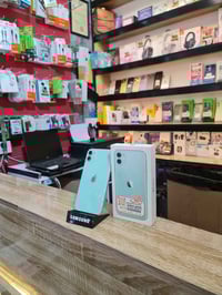 ايفون ١١ • بطارية ٧٠٪ • حي المعلمين