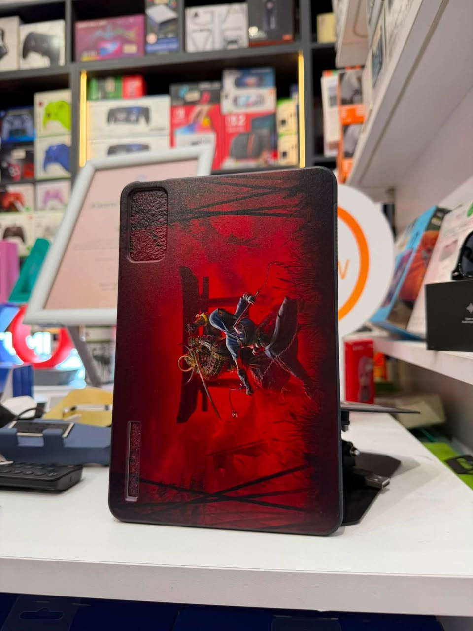 🔥 وصلت أخيرًا كفرات RedMagic Astra إلى ميوزك للموبايل! 🔥
إذا جهازك يستحق حماية بمستوى الألعاب، فهذا هو الوقت المناسب.
كفرات RedMagic Astra متوفرة الآن بتصاميم حصرية وجودة ممتازة، تجمع بين الحماية، الأناقة، والطابع الاحترافي لعشاق الـ Gaming والأنمي والألعاب.
✅ خامة متينة وعملية
✅ طباعة HD بألوان ثابتة ودقة عالية
✅ حماية ممتازة مع تصميم مميز يلفت الأنظار
✅ تشكيلة متنوعة تناسب جميع الأذواق
لا تخلّي جهازك مثل البقية… اختار التصميم اللي يعبر عن شخصيتك وخليه يبرز من أول نظرة. 🎮✨
📍 ميوزك للموبايل 📌 فرع الصليخ – قرب النادي
📞 ***********
📍 الفرع الثاني 📌 زيونة – شارع الربيعي
📞 ***********
#RedMagicAstra #RedMagic #Gaming #GamingSetup #PhoneCase #MobileAccessories #MusicMobile #بغداد #كفرات #ريد_ماجيك #اكسسوارات_موبايل #Gamers #Anime #GameStyle
