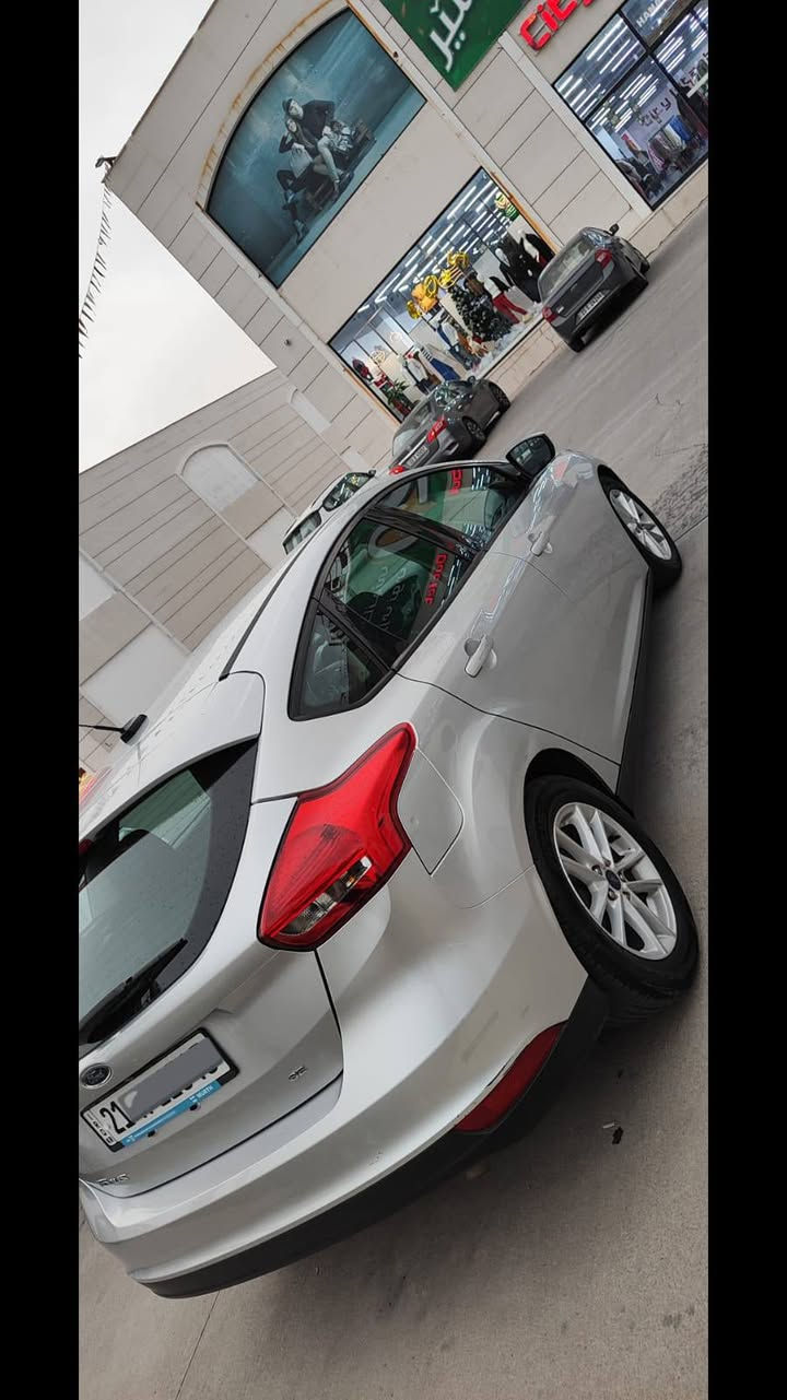 فۆرد فۆکس

مۆدێل 2017 
مواصەفات SE،شاشە بچووک
ڕەقەم سلێمانی
بێ سبوغە،تەنها نیو بۆنیتی تەعدیلە بەبێ سبوغ 
هەزەی نوێیە و سەنەوی و ژینگەی نوێکراوەتەوە تا 2028
سەیارەکە لە هەولێرە
نرخی98 وەرەقە
ژ.م:*********** أربيل, العراق
