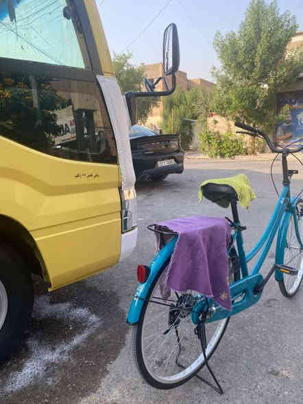 السلام عليكم بايسكل بناتي BD جديد بالجيس ماصار شهر من نزلته من الحاوية السعر 140 وبي مجال بسيط العنوان الزعفرانية بداية شارع المعهد للاستفسار واتساب ***********
