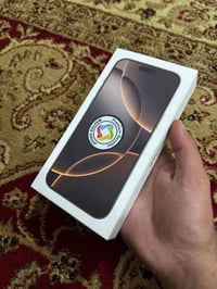 ايفون 16 برو ماكس  ذاكرة 256 ماستر بطارية 100 نظافة 100%  كامل الملحقا...