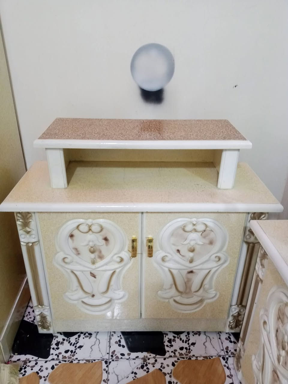 غرفه متكونه من سبع قطع  نجاره عراقيه نظيفه مستخدمه سنه  السعر مليون و600


**إذا كنت صاحب هذا الإعلان وتريد حذفه لأي سبب، رجاءا أرسل رسالة إلى الدعم الفني**